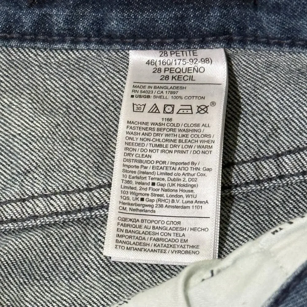 Banana Republic ships opening rise